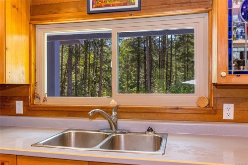 13725 Jennifer Rd, Cassidy, BC 