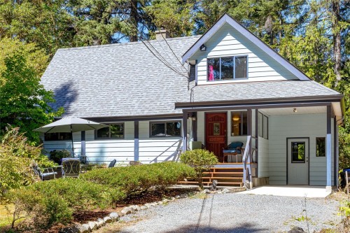 13725 Jennifer Rd, Cassidy, BC 