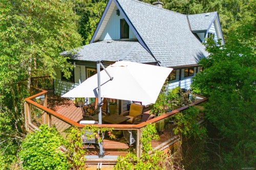 13725 Jennifer Rd, Cassidy, BC 
