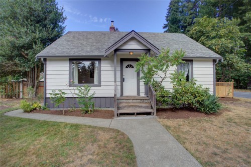 6810 Third St, Honeymoon Bay, BC 