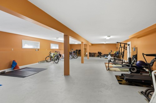 #307-254 First St, Duncan, BC - Indoor Photo Showing Gym Room