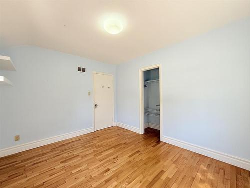54 Summit Avenue, Thunder Bay, ON - Indoor Photo Showing Other Room