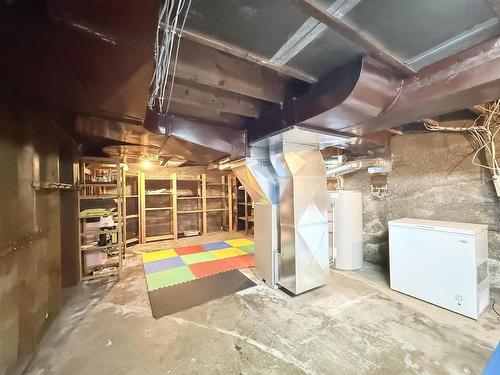 54 Summit Avenue, Thunder Bay, ON - Indoor