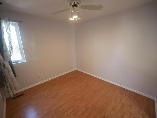 735 Ernestine Avenue, Thunder Bay, ON - Indoor Photo Showing Other Room