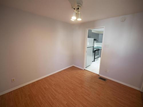 735 Ernestine Avenue, Thunder Bay, ON - Indoor Photo Showing Other Room