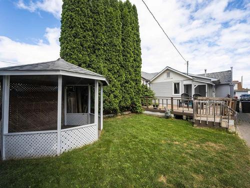 735 Ernestine Avenue, Thunder Bay, ON - Outdoor With Deck Patio Veranda