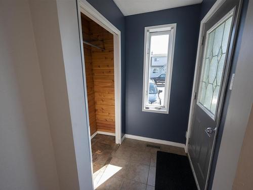 735 Ernestine Avenue, Thunder Bay, ON - Indoor Photo Showing Other Room