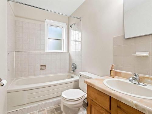 2552 Brunswick Street, Halifax, NS - Indoor Photo Showing Bathroom