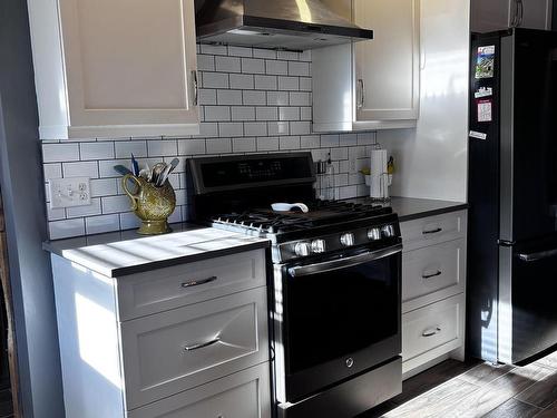 55 Maple Avenue, Bass River, NS - Indoor Photo Showing Kitchen