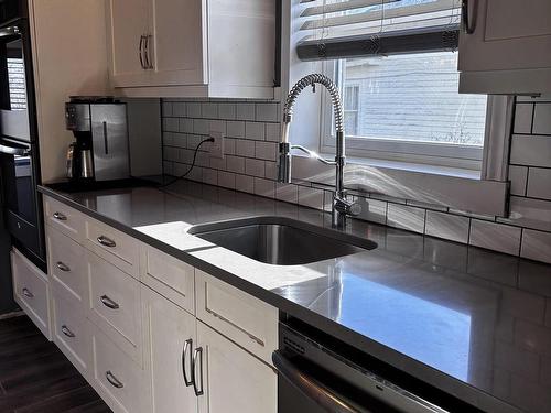 55 Maple Avenue, Bass River, NS - Indoor Photo Showing Kitchen