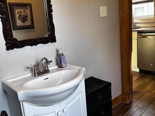 55 Maple Avenue, Bass River, NS - Indoor Photo Showing Bathroom