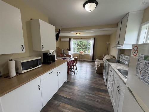 1698 Highway 247, L'Ardoise, NS - Indoor Photo Showing Kitchen