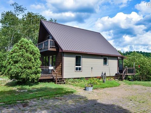 27 Riverview Drive, Bridgewater, NS - Outdoor
