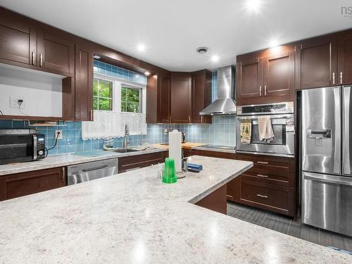 42 Spring Avenue, Dartmouth, NS - Indoor Photo Showing Kitchen With Upgraded Kitchen