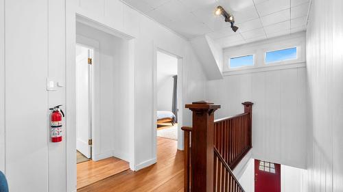 701 Broadway Street, Nakusp, BC - Indoor Photo Showing Other Room