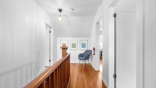 701 Broadway Street, Nakusp, BC - Indoor Photo Showing Other Room