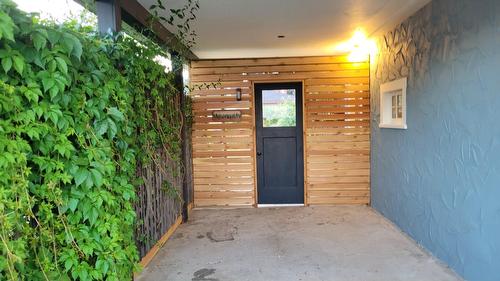 701 Broadway Street, Nakusp, BC -  With Exterior