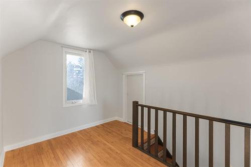 1174 Downing St, Winnipeg, MB - Indoor Photo Showing Other Room
