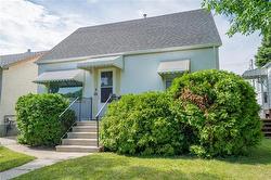 1174 Downing ST  Winnipeg, MB R3E 2R6