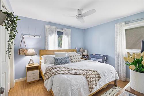 200 Toronto Ave, Selkirk, MB - Indoor Photo Showing Bedroom
