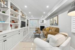 Sun-Filled Family Rm Overlooks Beautiful Backyard - 