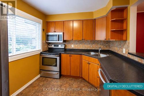 3006 Fairlea Crescent, Ottawa, ON 