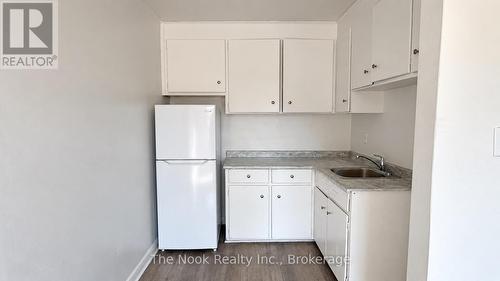 6 - 1201 CEDAR STREET , Oshawa (Lakeview), Ontario L1J 3P1 5
