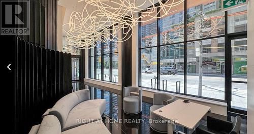 2701 - 280 DUNDAS STREET W , Toronto, Ontario M5T 0E3 5