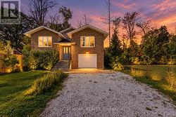138 45TH STREET N Wasaga Beach, ON L9Z 1Z2
