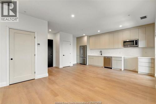 4400 LAURIER Unit# 527 , LaSalle, Ontario N9H 0R1 5