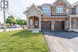 55 LINDEN PARK Lane  Hamilton, ON L9A 1Y1