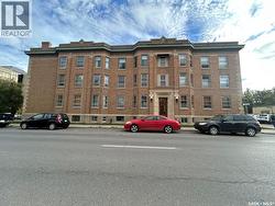 24 2201 14th AVENUE Regina, SK S4P 0X9