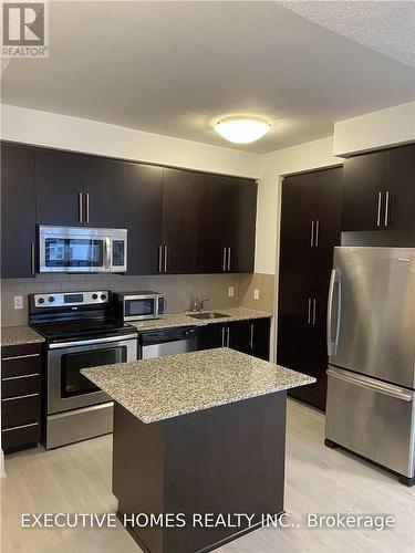 2707 - 330 BURNHAMTHORPE ROAD , Mississauga, Ontario L5B 3Y5 2