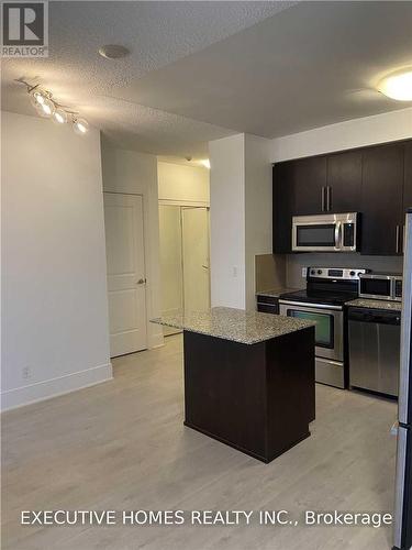 2707 - 330 BURNHAMTHORPE ROAD , Mississauga, Ontario L5B 3Y5 3