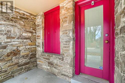 880 ROYAL YORK ROAD , Toronto, Ontario M8Y 2V6 5