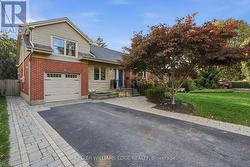 706 BRENTWOOD DRIVE  Burlington, ON L7S 1S4