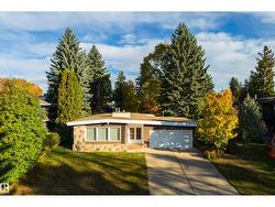 24 VALLEYVIEW CR NW  Edmonton, AB T5R 5S4