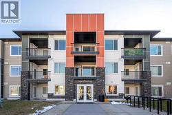 303, 4 Sage Hill Terrace NW  Calgary, AB T3R 0W4