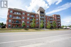 404 - 58 GLENELG STREET Kawartha Lakes (Lindsay), ON K9V 2V4