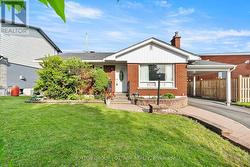 1237 WHITMORE AVENUE  Ottawa, ON K2C 2N6