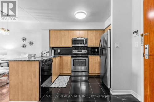 214 - 1403 ROYAL YORK ROAD , Toronto, Ontario M9P 0A1 5