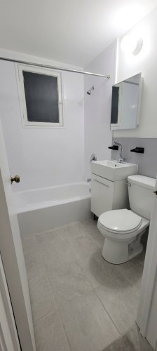 4-3725 Av. Laurier E. , Montréal (Rosemont/La Petite-Patrie), QC H1X 1V6 5