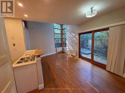 B - 8 BRIGHT STREET , Toronto, Ontario M5A 3H4 4