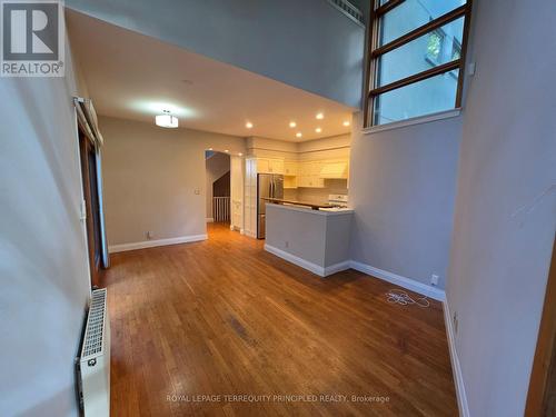 B - 8 BRIGHT STREET , Toronto, Ontario M5A 3H4 5