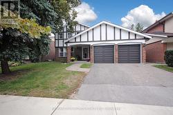 57 KIMBERDALE CRESCENT Toronto, ON M1W 1Y4