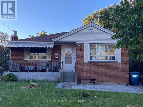 LOWER - 30 GLEN EVEREST ROAD , Toronto, Ontario M1N 1J3 2