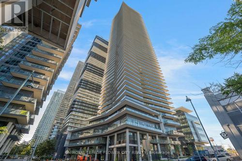 PH404 - 38 ANNIE CRAIG DRIVE , Toronto, Ontario M8V 0G9 4