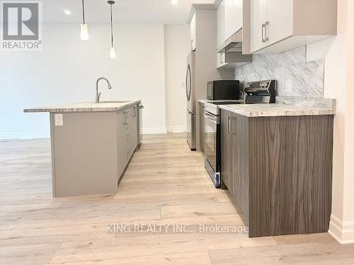 MAIN FLOOR - 7406 MAJESTIC TRAIL , Niagara Falls, Ontario L2H 3V8 4