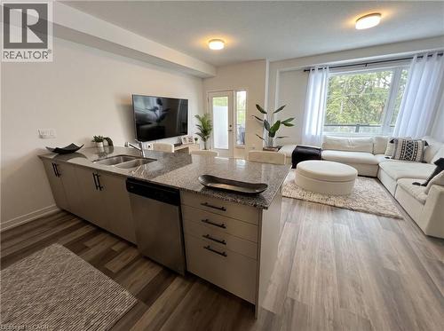 350 RIVER Road Unit# 18 , Cambridge, Ontario N3C 0H4 5
