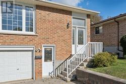 80 MILLHOUSE CRESCENT Toronto, ON M1B 2E3